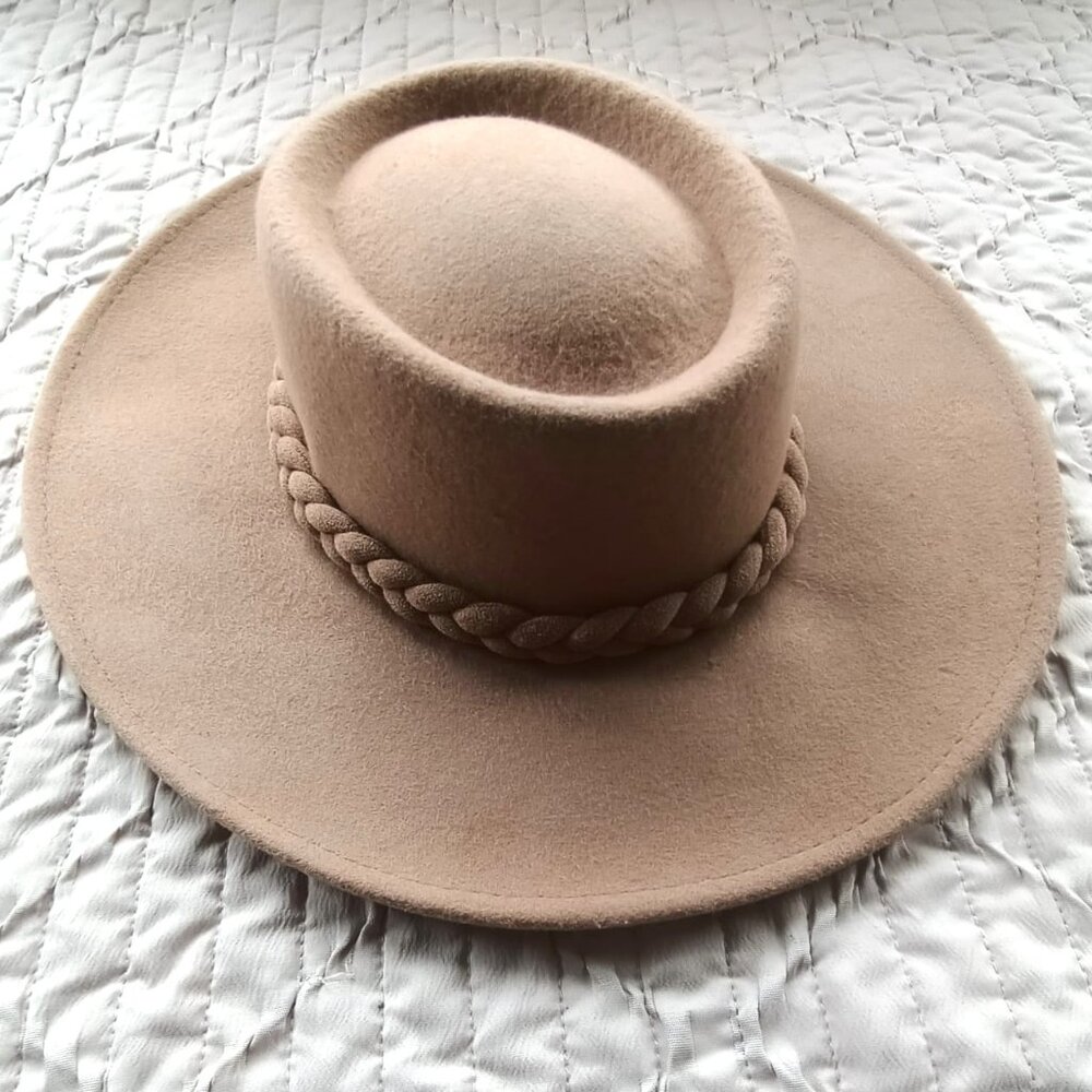 100% Wool Camel Wide-Brim Hat 🐪 with Braided Band
